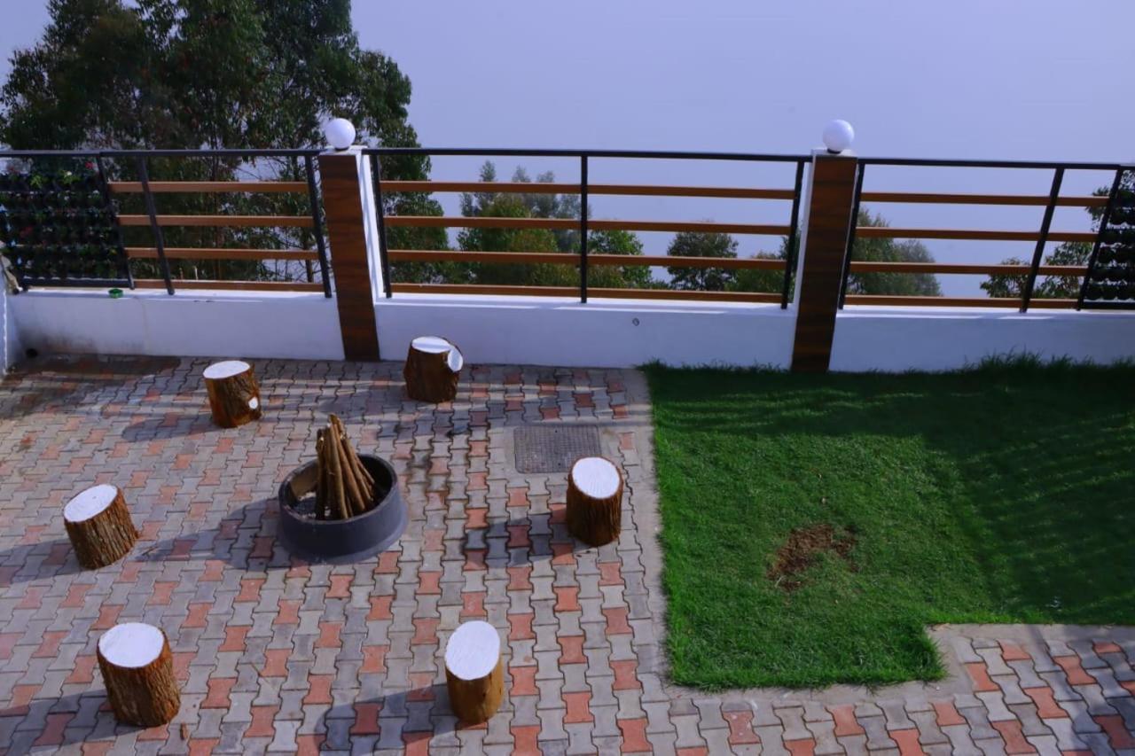 Minus 1 Hotel Kodaikanal Eksteriør billede