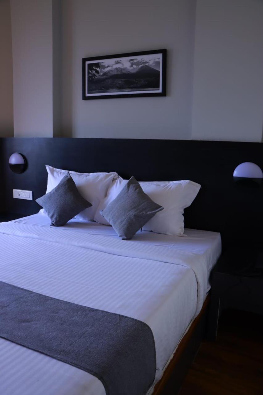 Minus 1 Hotel Kodaikanal Eksteriør billede
